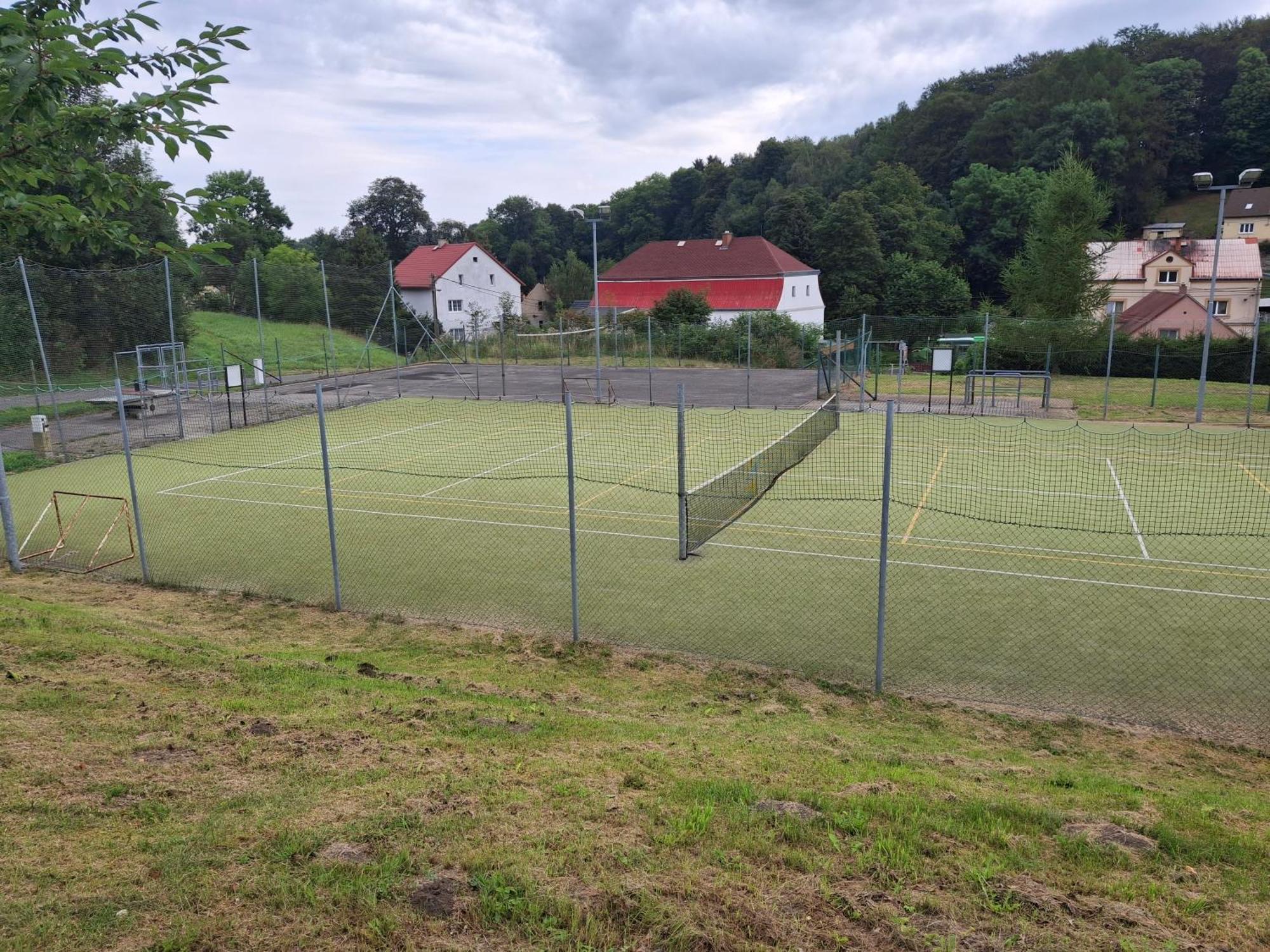 Ubytovani U Kostela Uście nad Łabą Zewnętrze zdjęcie